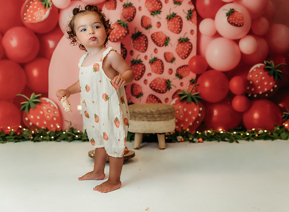 Alexandra 1st Cake Smash-3