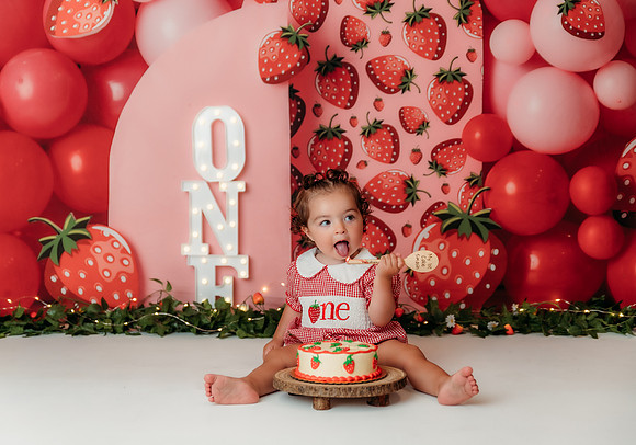 Alexandra 1st Cake Smash-5