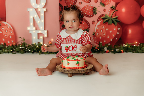 Alexandra 1st Cake Smash-2