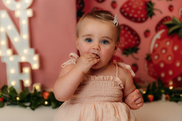 Sutton 1st Cake Smash